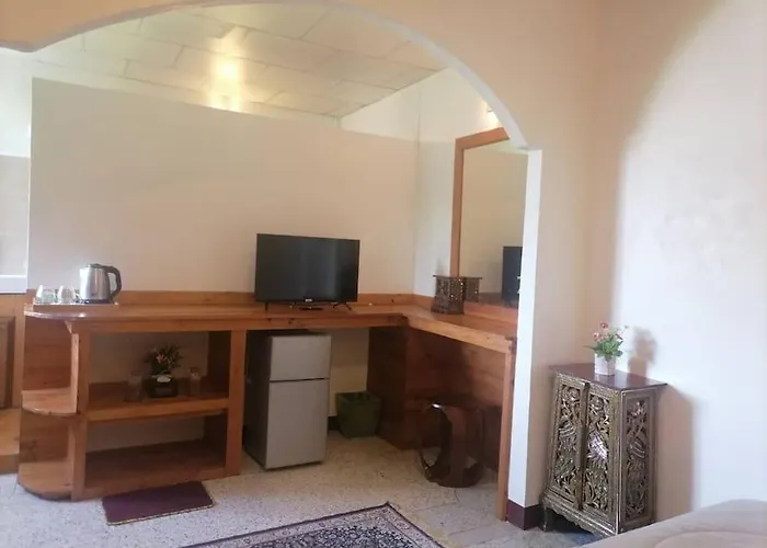 Private Well Priced Guesthouse Available To Rent